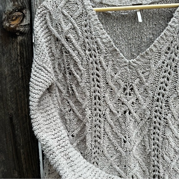 Sweater - Picture 2 of 4